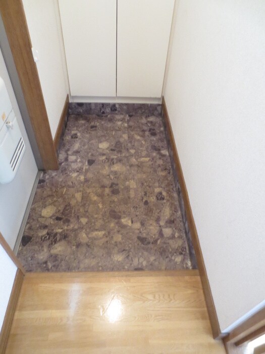 物件内観写真21　(玄関)