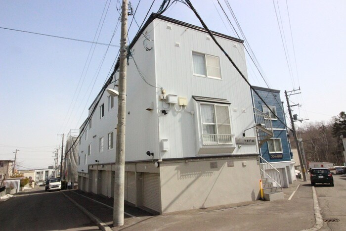 物件外観写真3　(外観写真)