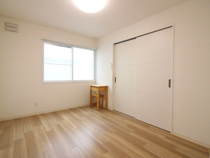 物件内観写真11　(居室)