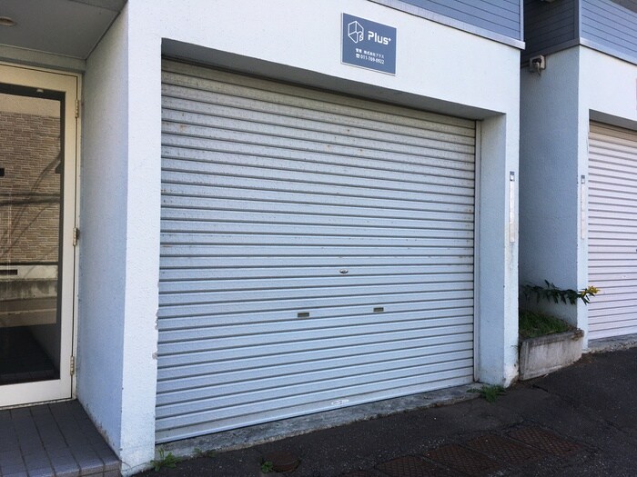 物件外観写真5　(駐車場)