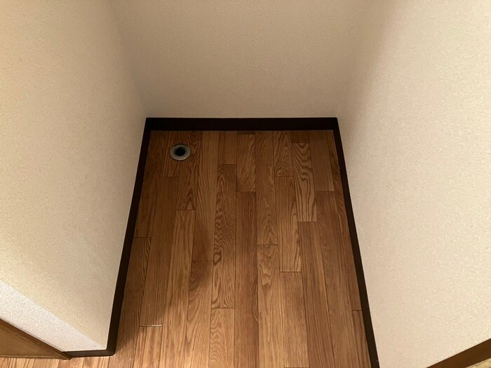 物件内観写真20　(洗濯機置場)