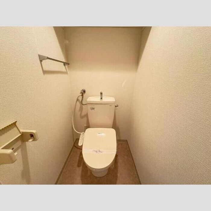 物件内観写真12　(トイレ)