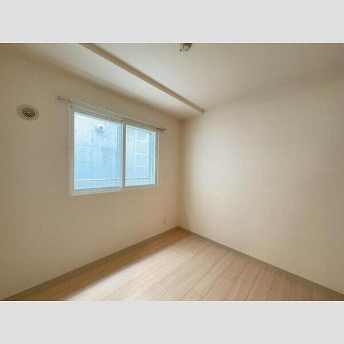 物件内観写真15　(居室)