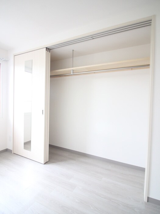 物件内観写真11　(収納)