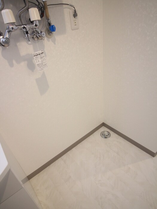 物件内観写真20　(洗濯機置場)