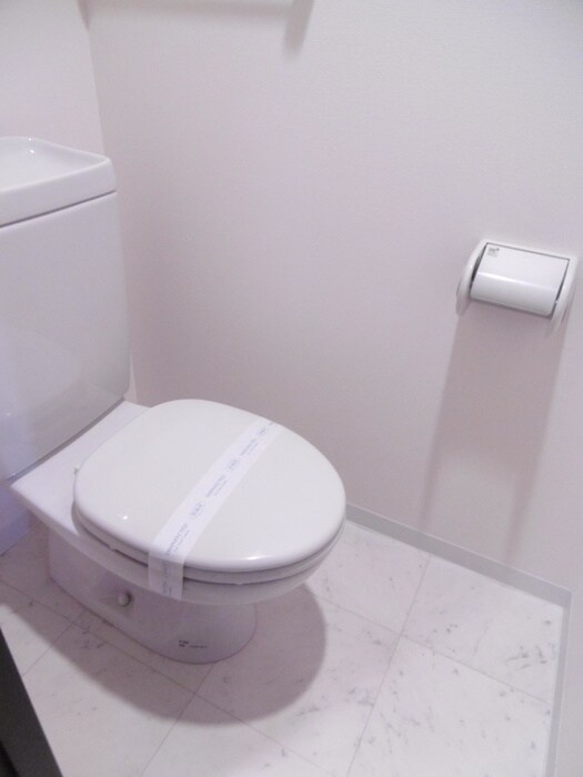 物件内観写真15　(トイレ)