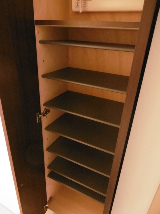 物件内観写真16　(靴箱)