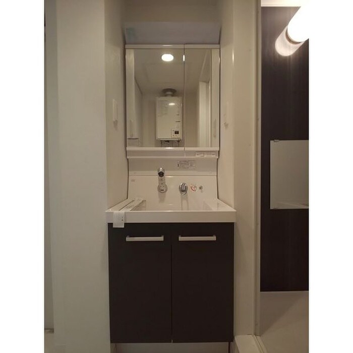 物件内観写真13　(洗面)