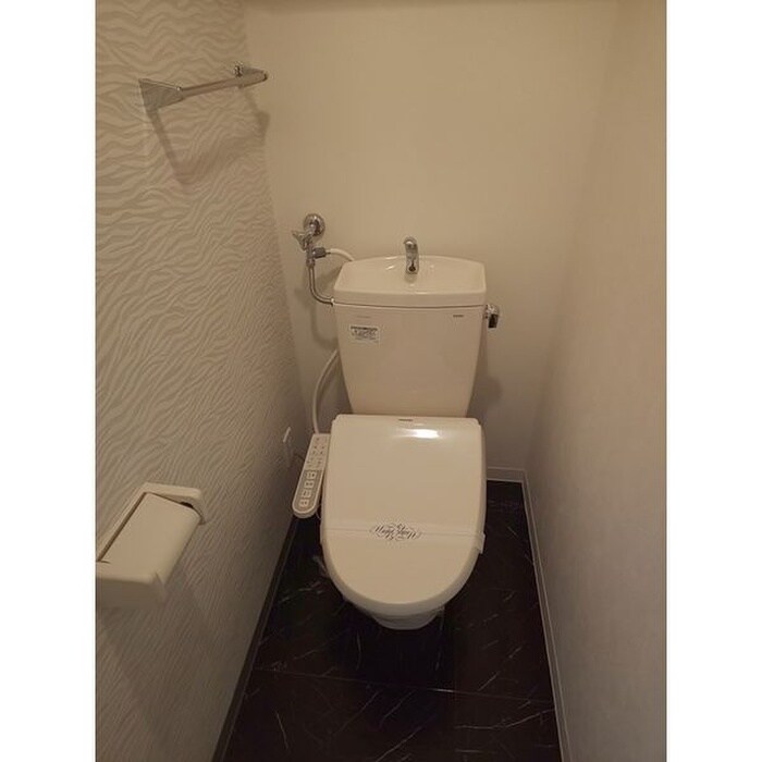 物件内観写真14　(トイレ)