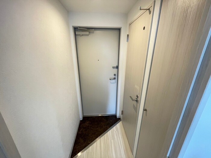 物件内観写真19　(玄関)