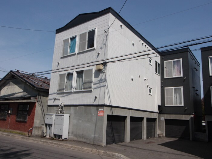 物件外観写真1　(外観写真)