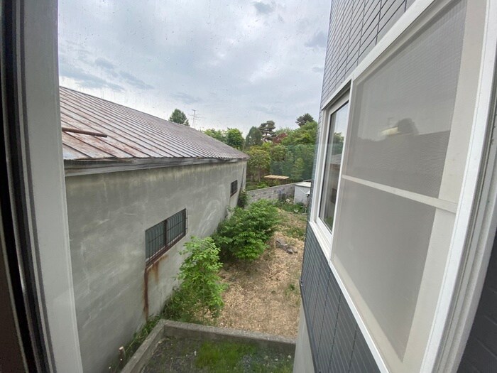 物件内観写真9　(室内からの展望)