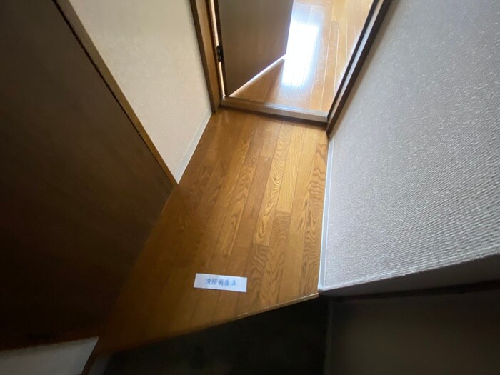 物件内観写真22　(玄関)