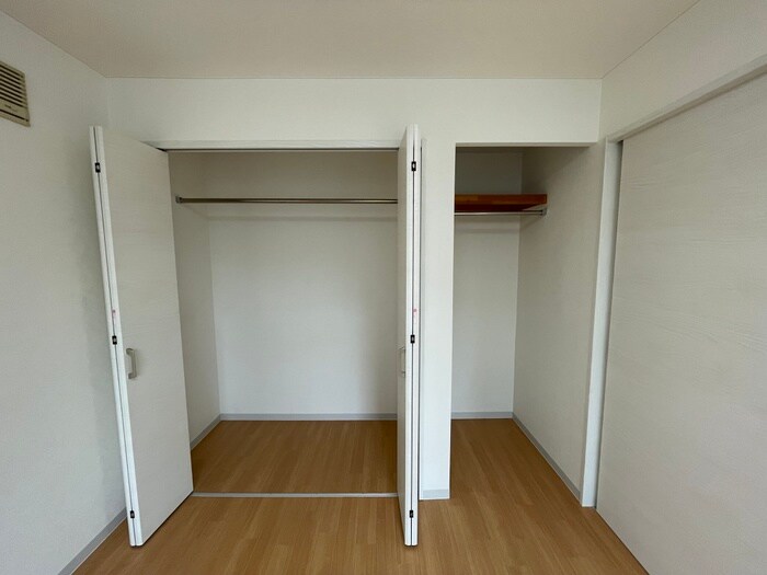 物件内観写真11　(収納)