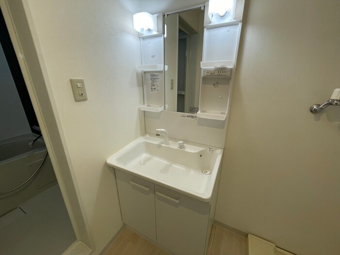 物件内観写真15　(洗面)