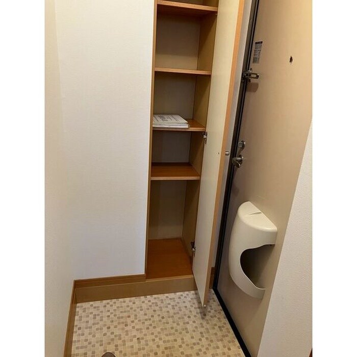 物件内観写真14　(靴箱)