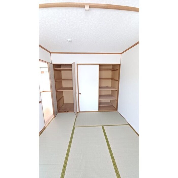 物件内観写真7　(居室)