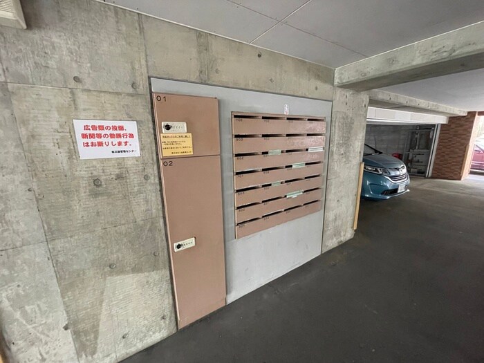 物件外観写真6　(建物設備)