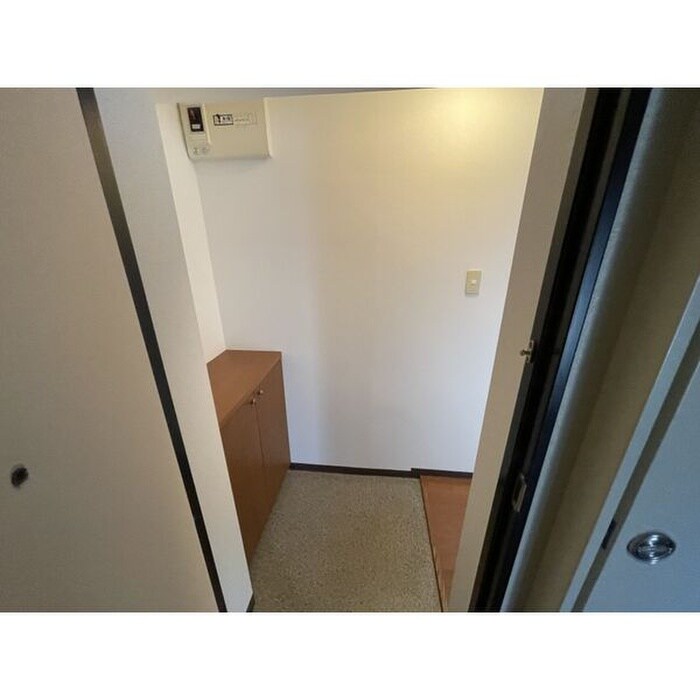 物件内観写真15　(玄関)