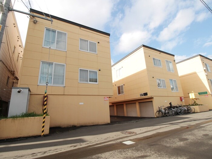 物件外観写真5　(外観写真)