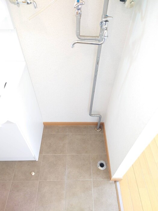 物件内観写真19　(洗濯機置場)