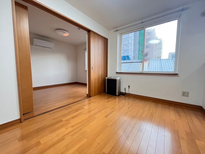 物件内観写真4　(居室)