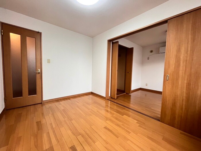 物件内観写真5　(居室)