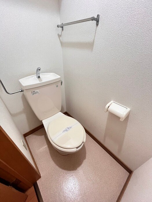 物件内観写真12　(トイレ)