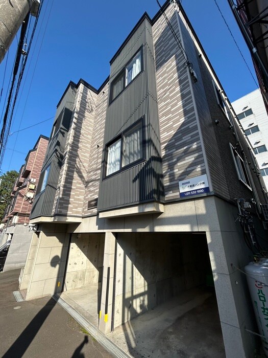 物件外観写真1　(外観写真)