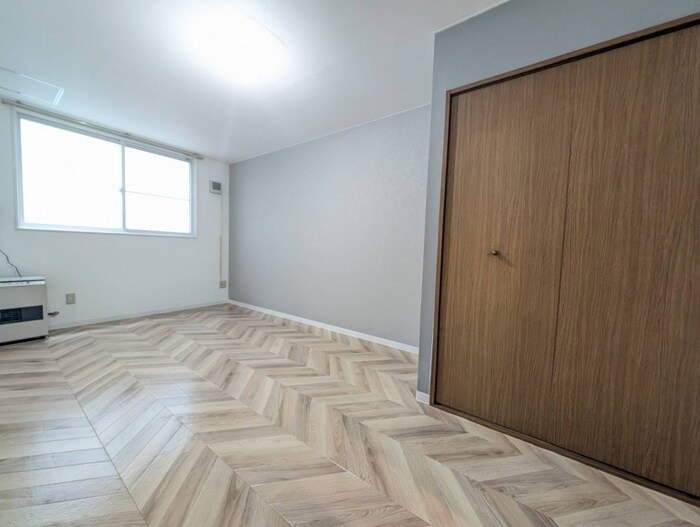 物件内観写真9　(居室)