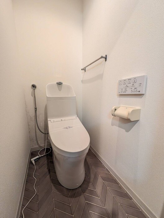 物件内観写真13　(トイレ)