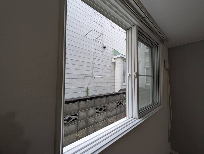 物件内観写真18　(室内からの展望)