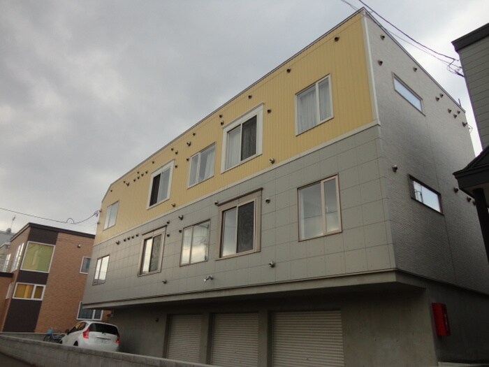 物件外観写真2　(外観写真)