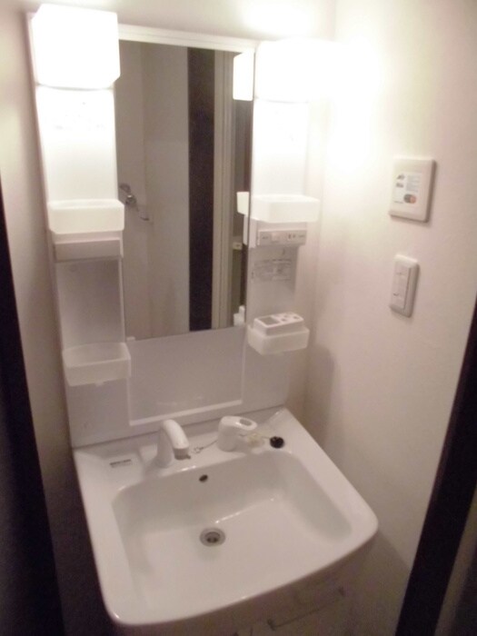 物件内観写真11　(洗面)