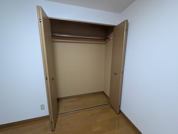 物件内観写真18　(収納)