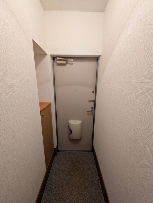 物件内観写真19　(玄関)