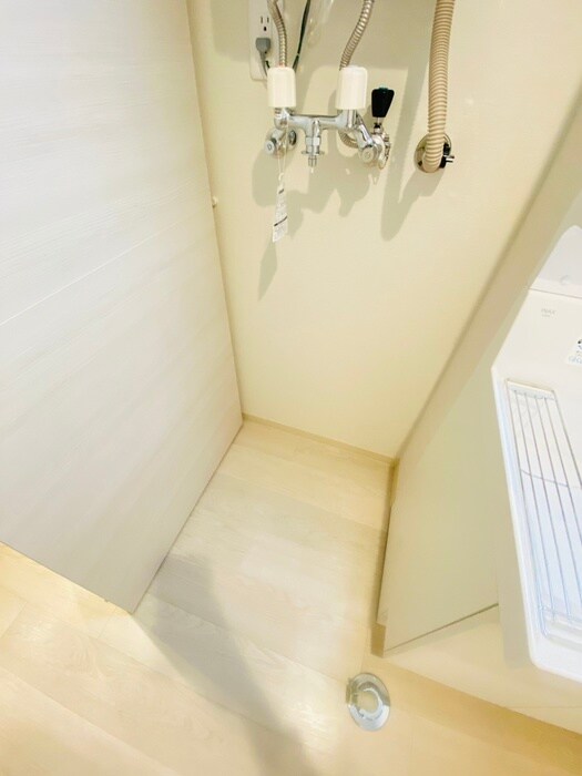 物件内観写真18　(洗濯機置場)