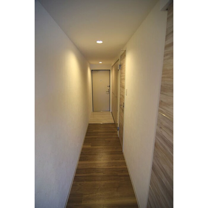 物件内観写真10　(玄関)