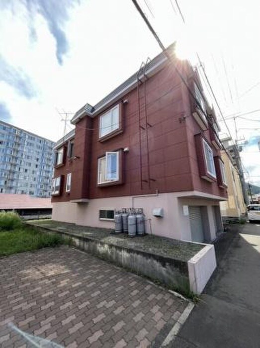 物件外観写真3　(外観写真)