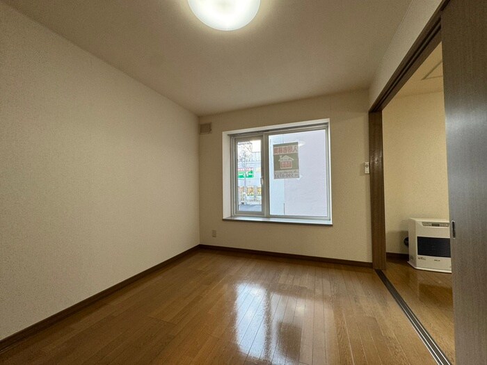 物件内観写真11　(居室)