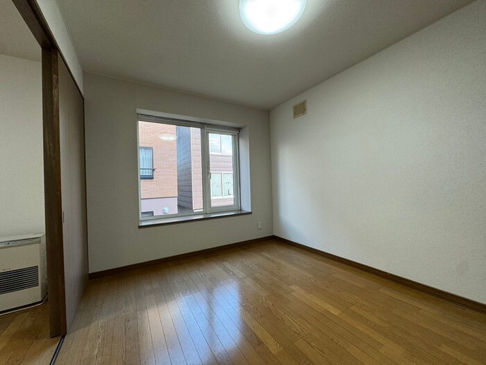 物件内観写真13　(居室)