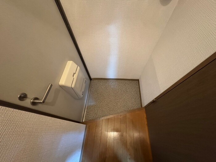 物件内観写真21　(玄関)