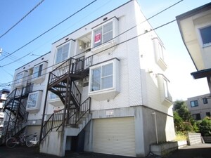プロヴァンス月寒外観写真