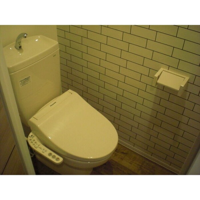 物件内観写真14　(トイレ)