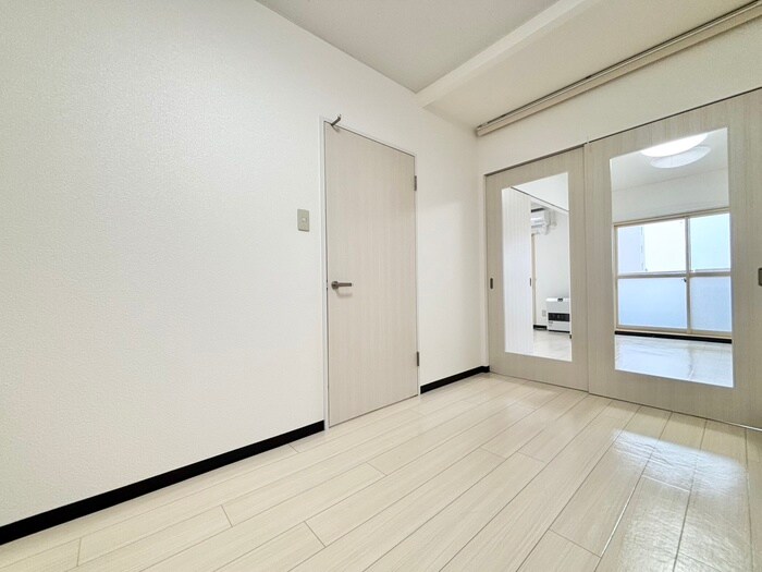 物件内観写真13　(居室)