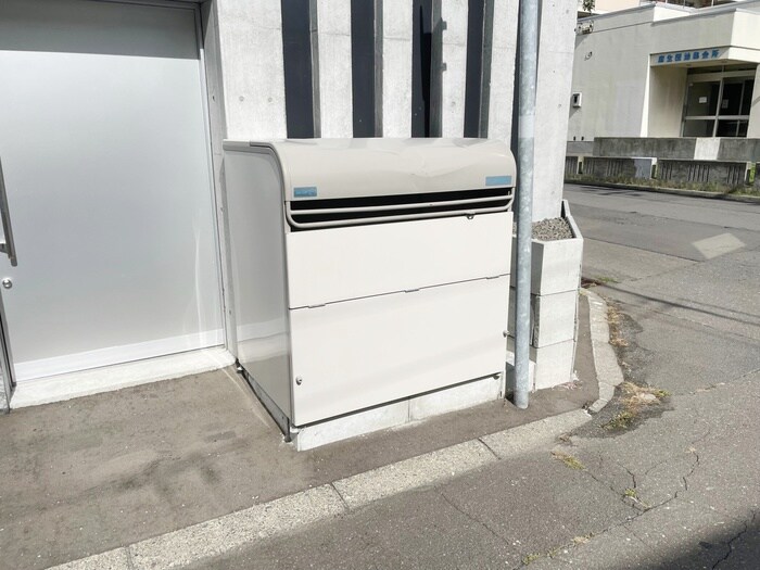 物件外観写真4　(建物設備)