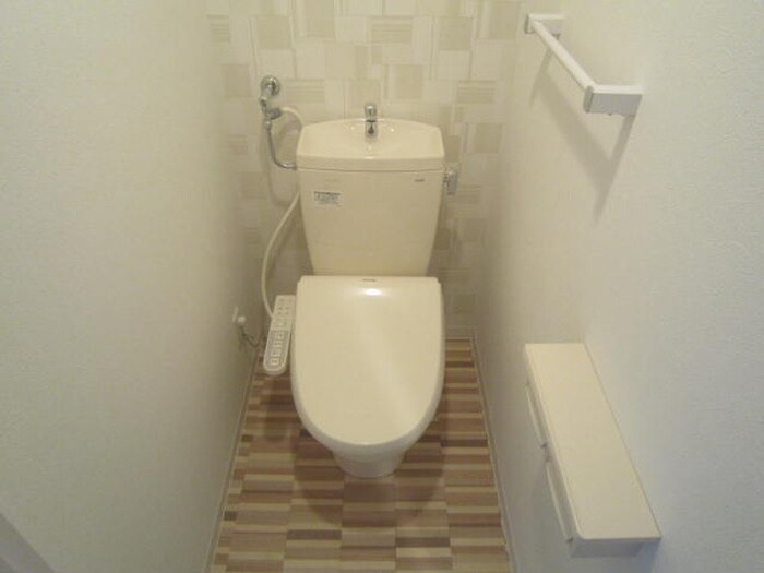 物件内観写真12　(トイレ)