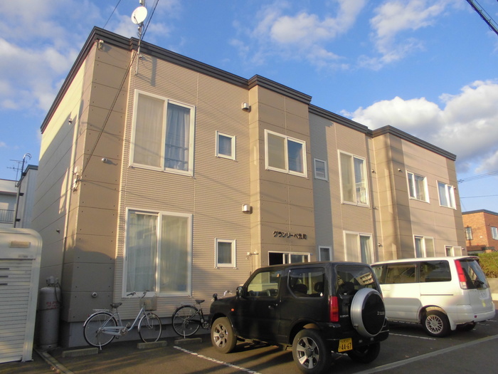 グランリーベ元町
