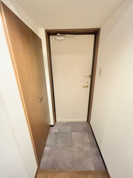 物件内観写真19　(玄関)