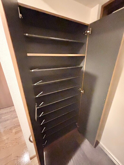 物件内観写真20　(靴箱)